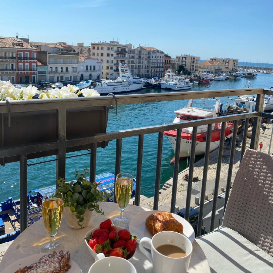 Le Petit Bijou Sete, Quatre Appartements Au Centre Ville, Trois Avec Vue Canal Екстериор снимка