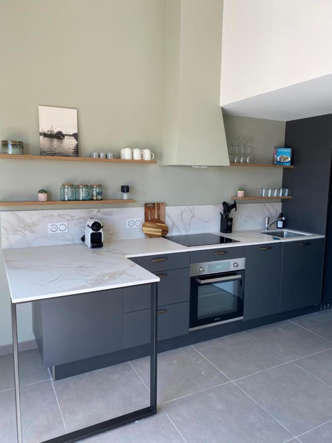Le Petit Bijou Sete, Quatre Appartements Au Centre Ville, Trois Avec Vue Canal Екстериор снимка