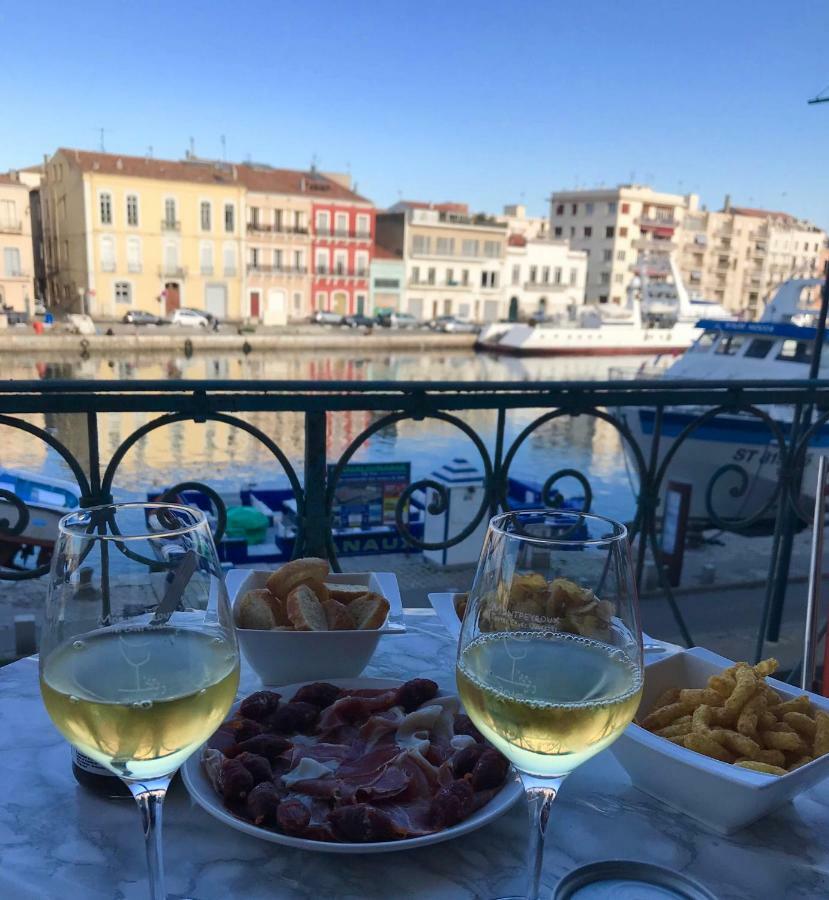 Le Petit Bijou Sete, Quatre Appartements Au Centre Ville, Trois Avec Vue Canal Екстериор снимка